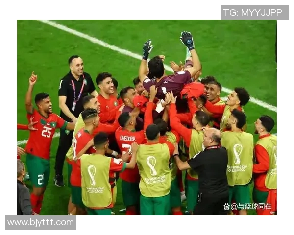 逆袭之路:如何从默默无闻到成为世界顶级足球球星的励志故事